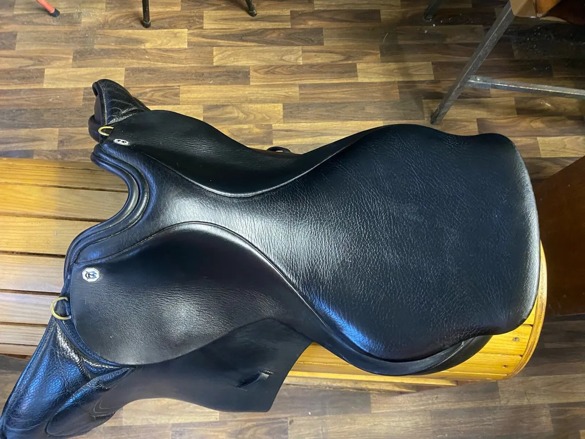 17.5 wide cliff barnsby Leather saddle - Image 2