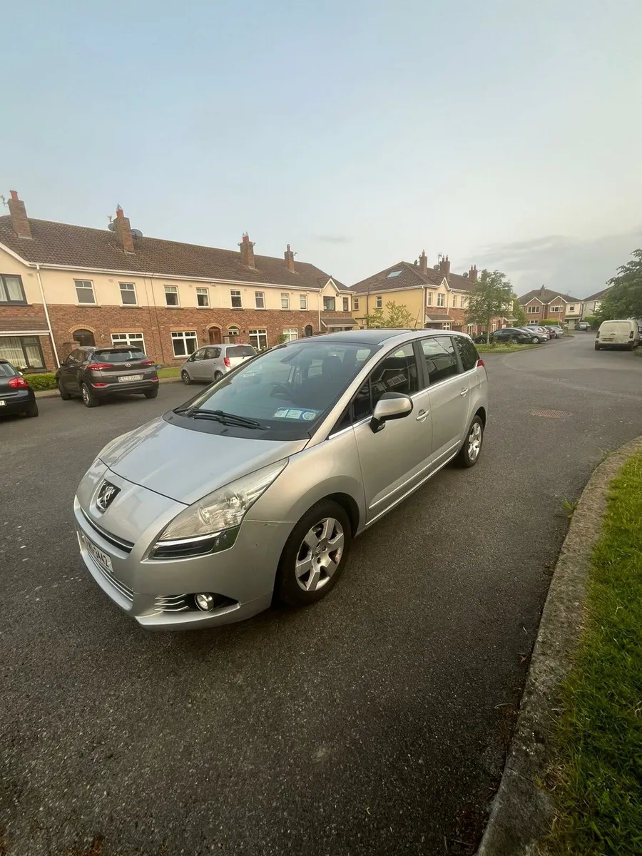 Peugeot 5008 - Image 3