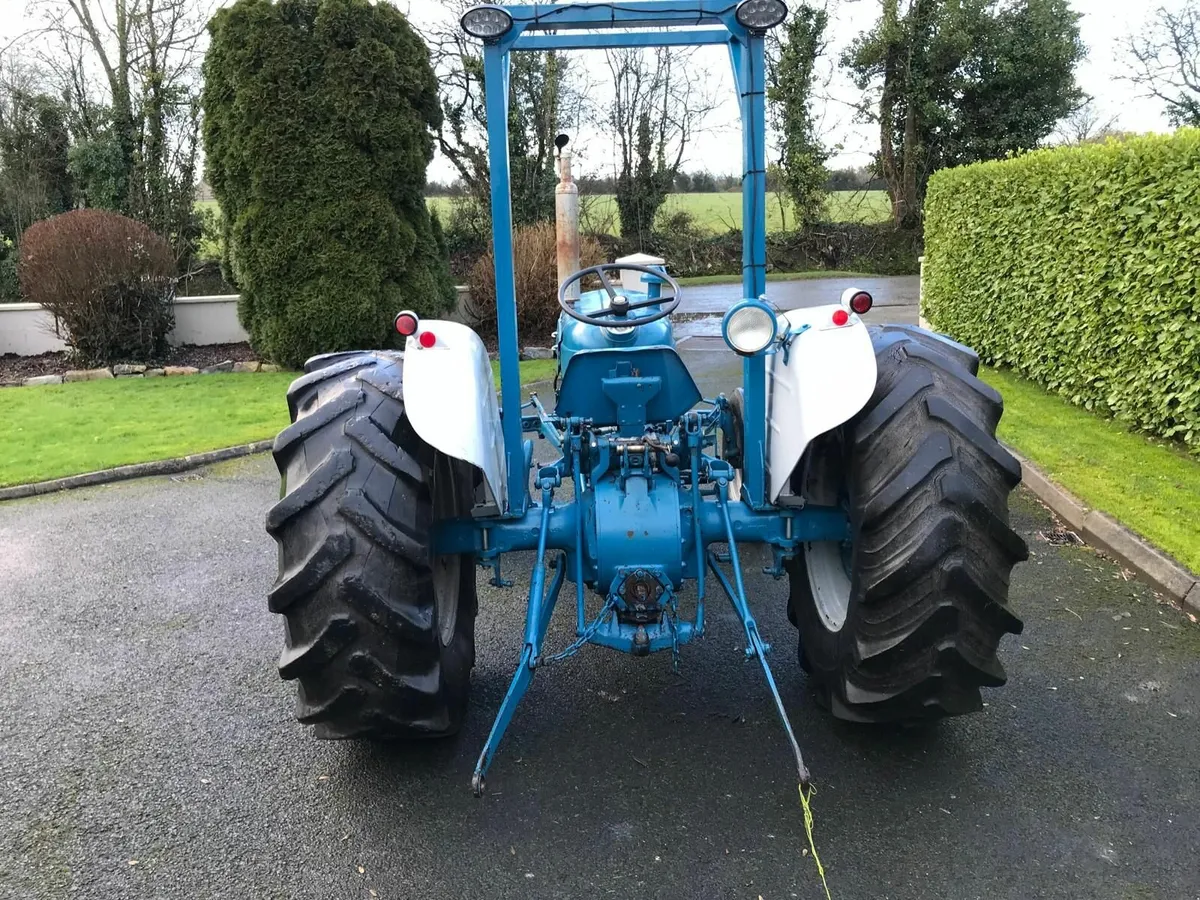 Fordson Super Dexta - Image 4