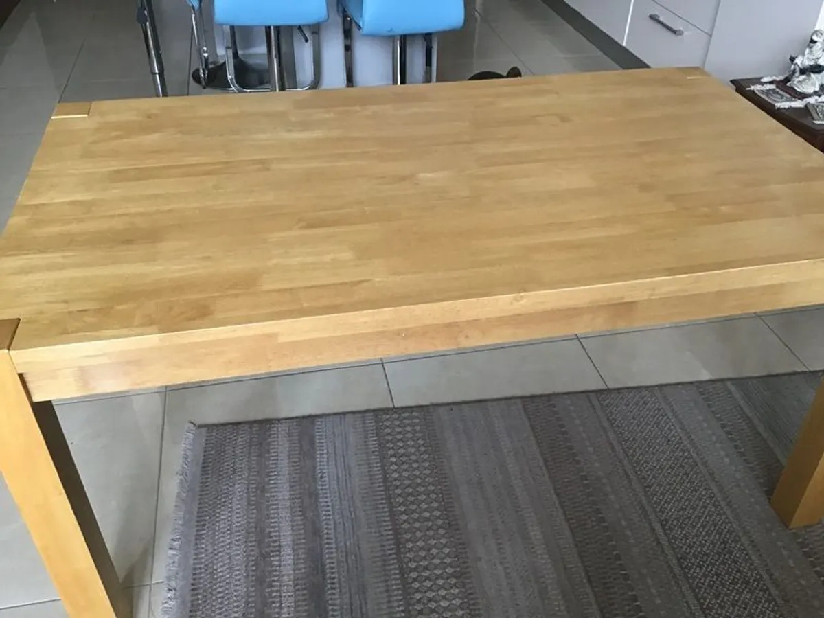 Dining table - Image 2