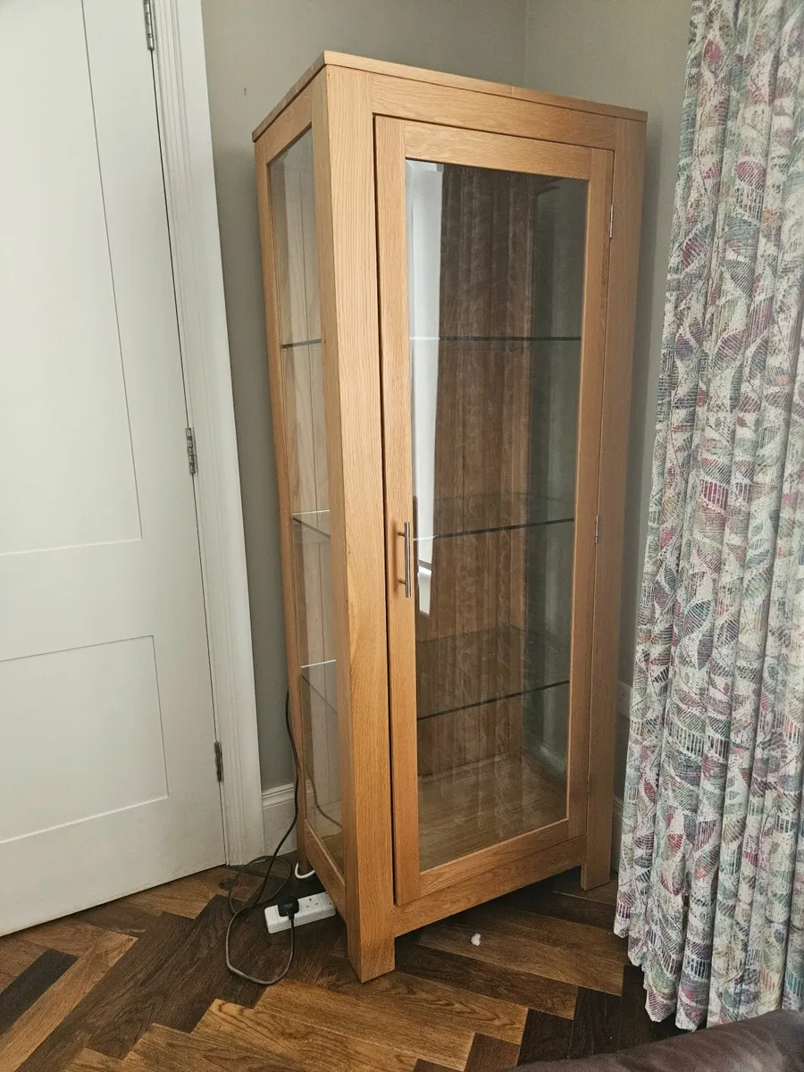 Display cabinet - Image 1