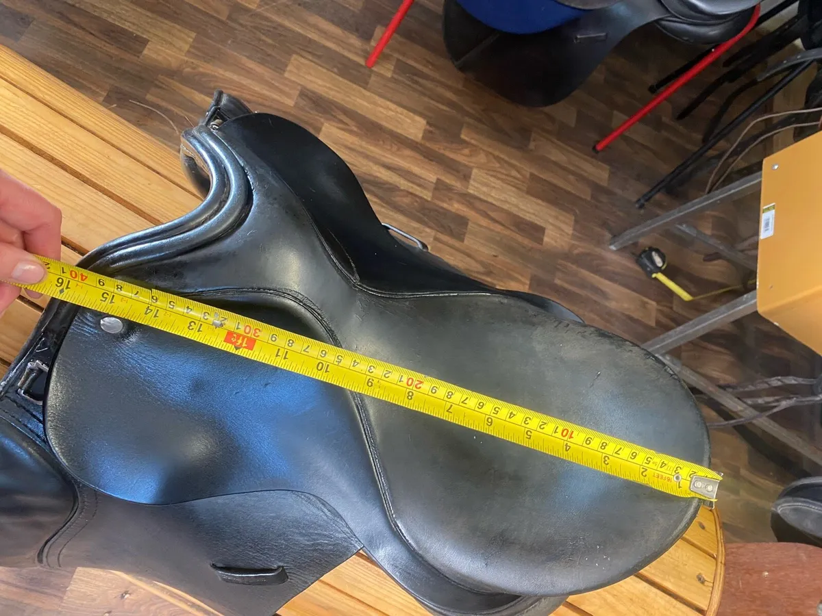 14/15” English Leather saddle - Image 4