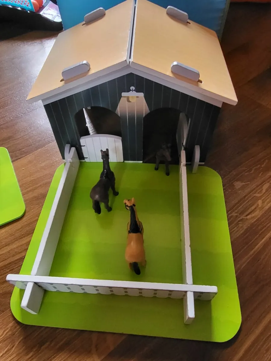 Toy Farm House - Image 2