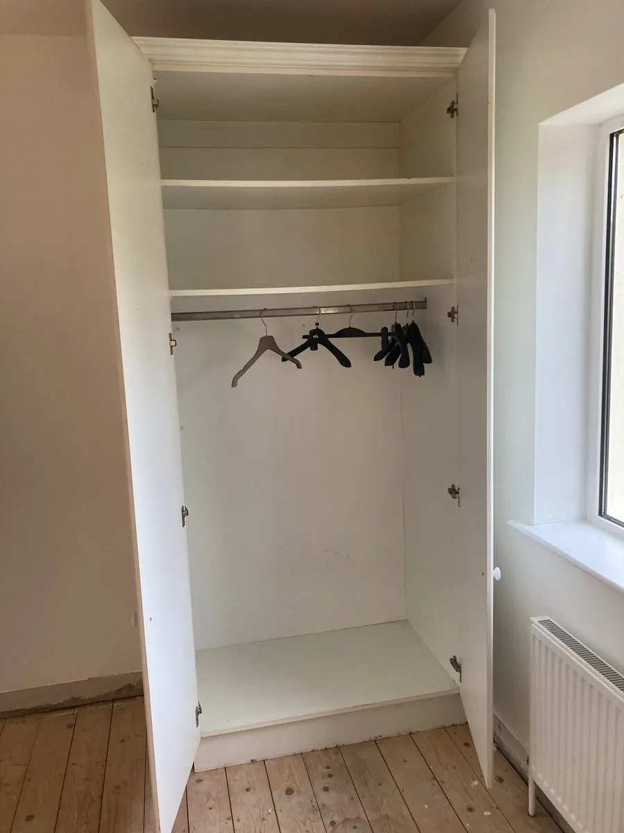 wardrobe - Image 3
