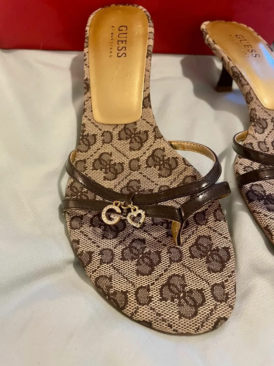 Guess patent kitten heel sandals size 7 (US 9) - Image 4