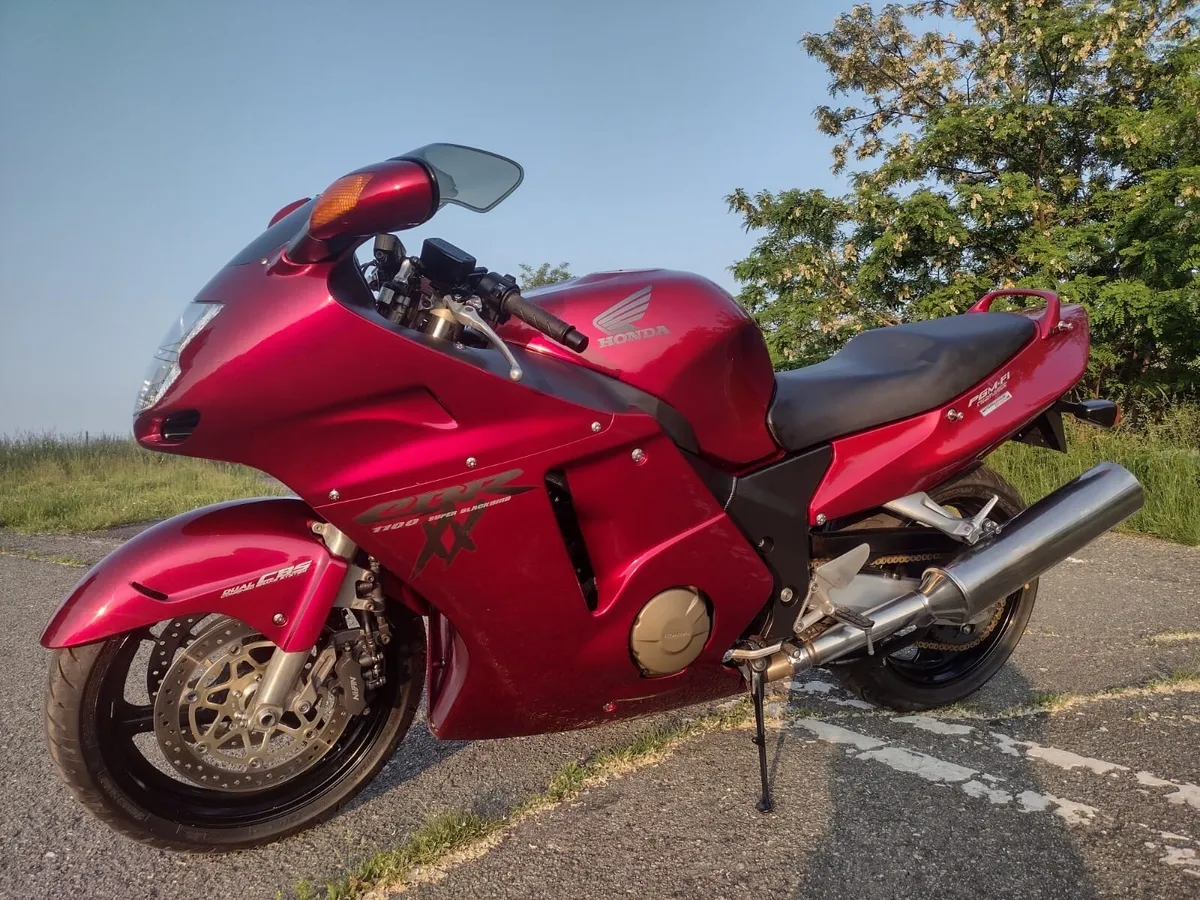 Honda cbr1100xx 17839 miles zzr1100 - Image 1