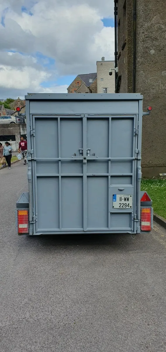 trailer - Image 4