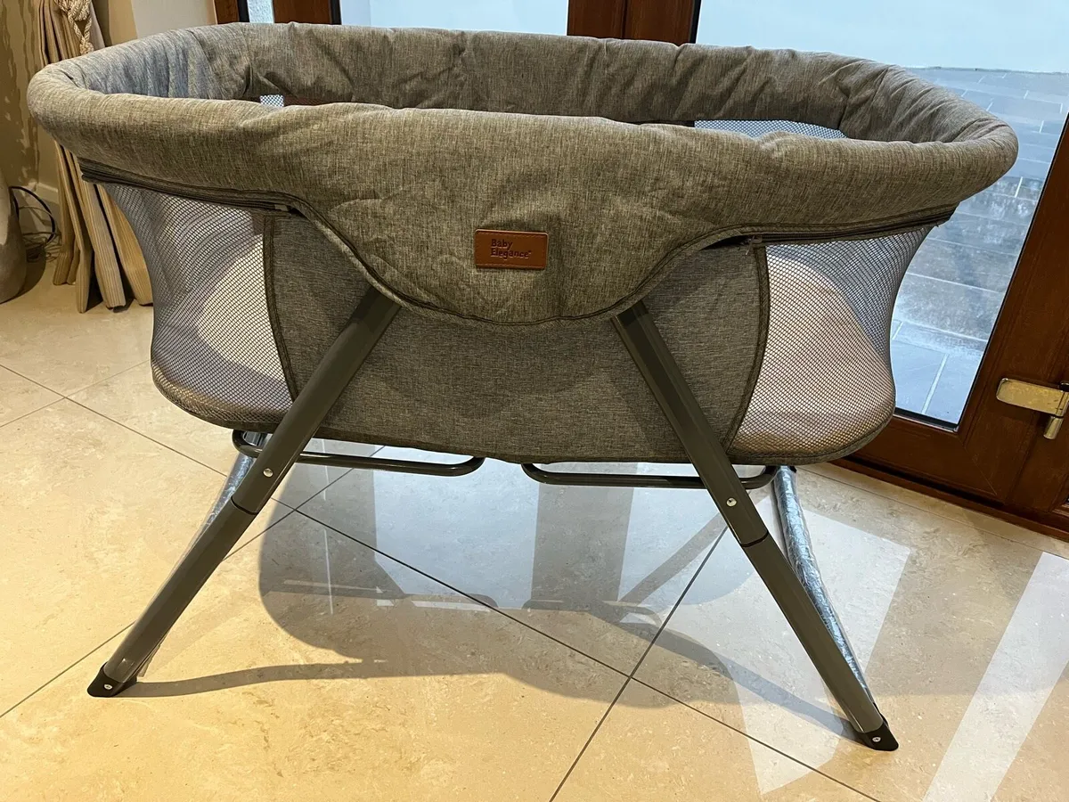 Baby Elegance Kangu Foldable Crib - Image 1
