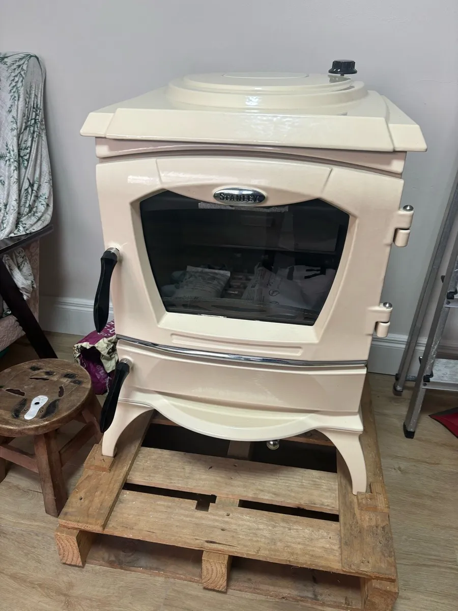 Stove - Image 1