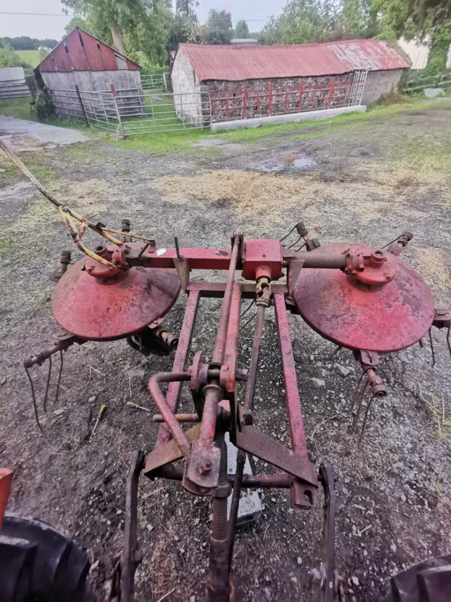 New Holland 254 hay rake - Image 1