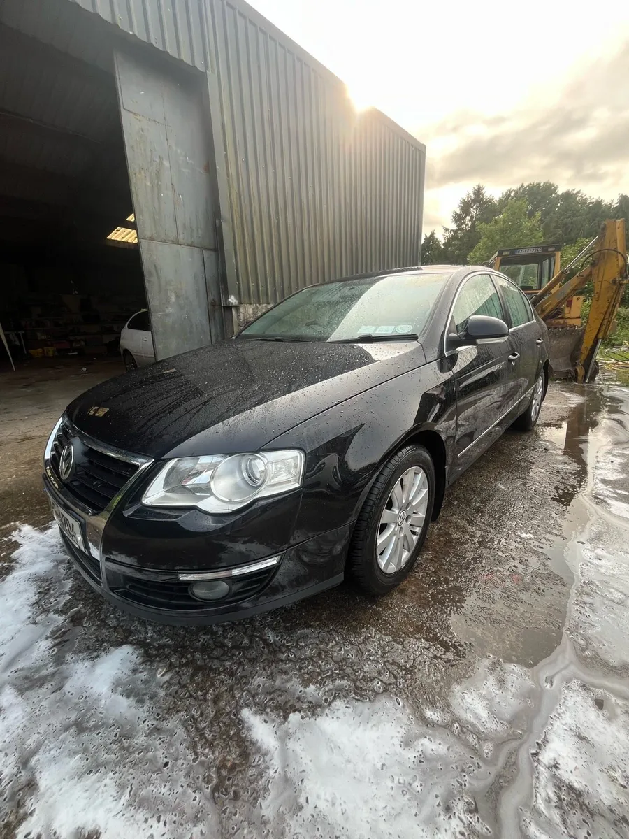 Volkswagen Passat - Image 4