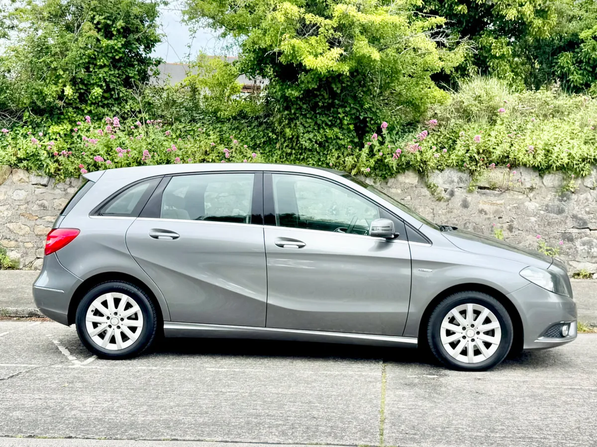 Mercedes-Benz B-Class 2013 - Image 3