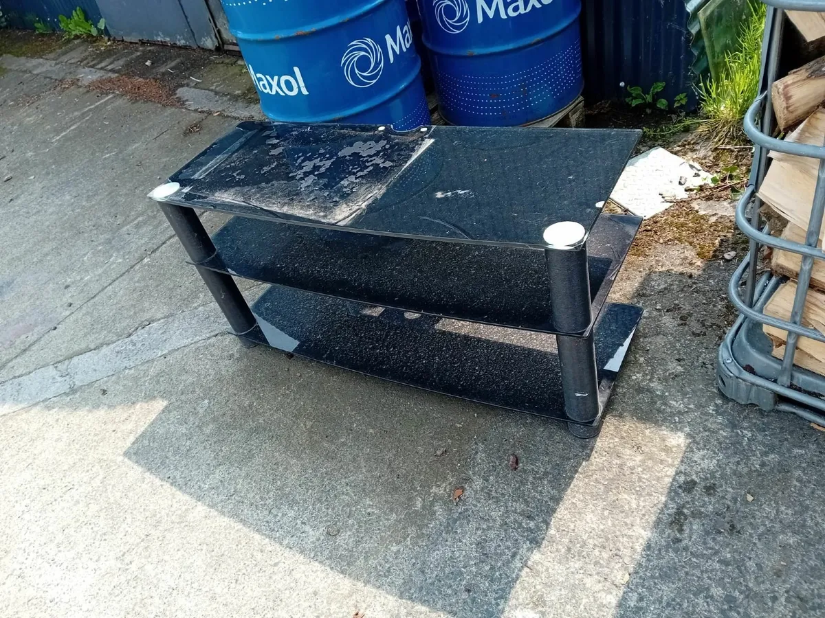 Tv table