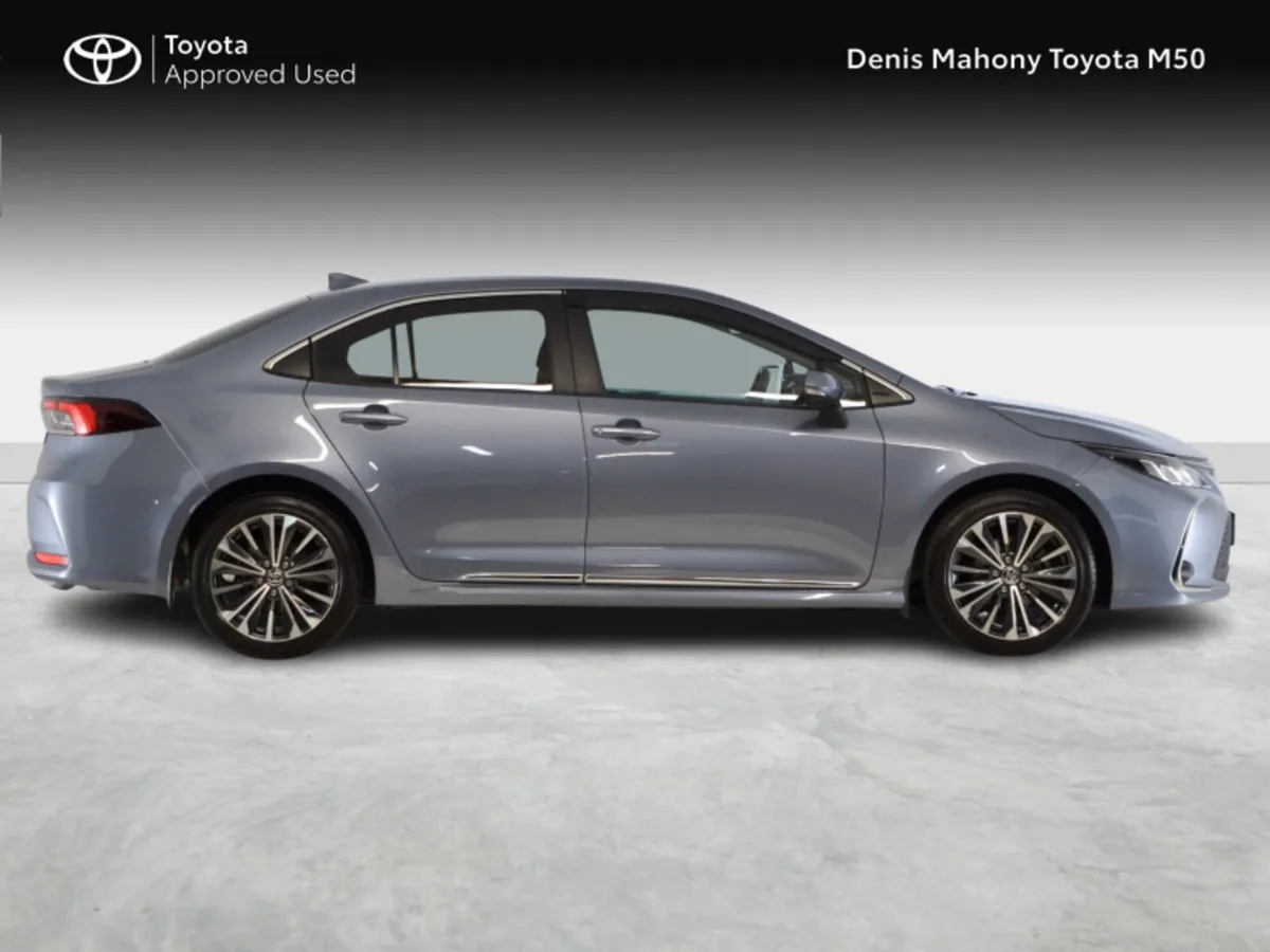 Toyota Corolla Luna Sport Hybrid Auto - Image 3