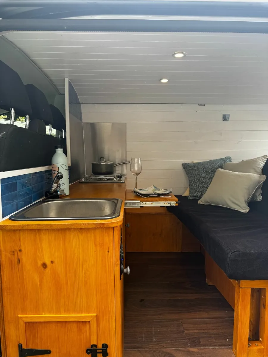 VW Transporter camper Low Mileage & Fully Equipped - Image 1
