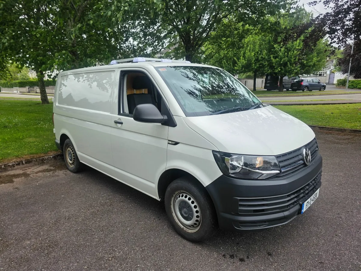 VW Transporter camper Low Mileage & Fully Equipped - Image 4