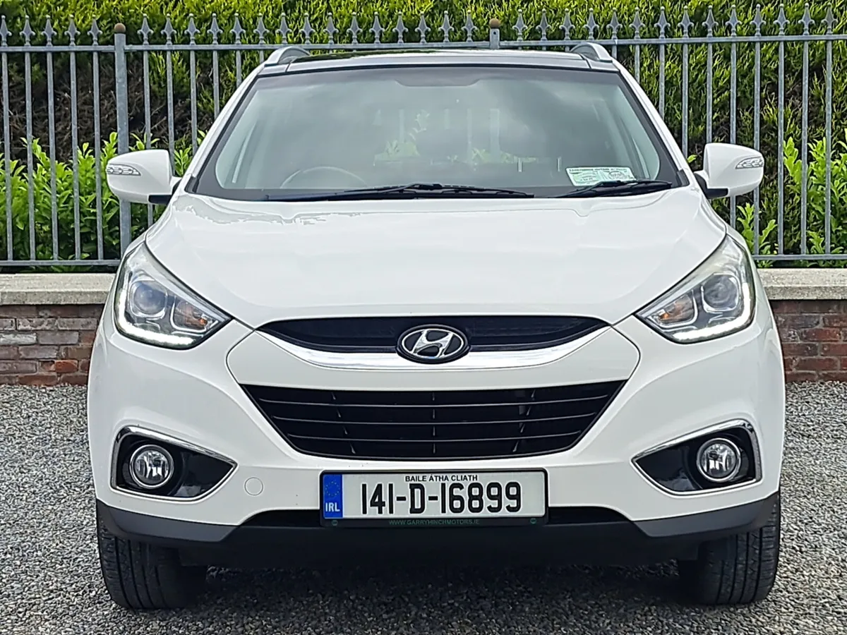 Hyundai ix35 Premium Model with Panoramic Sunroof - Image 1