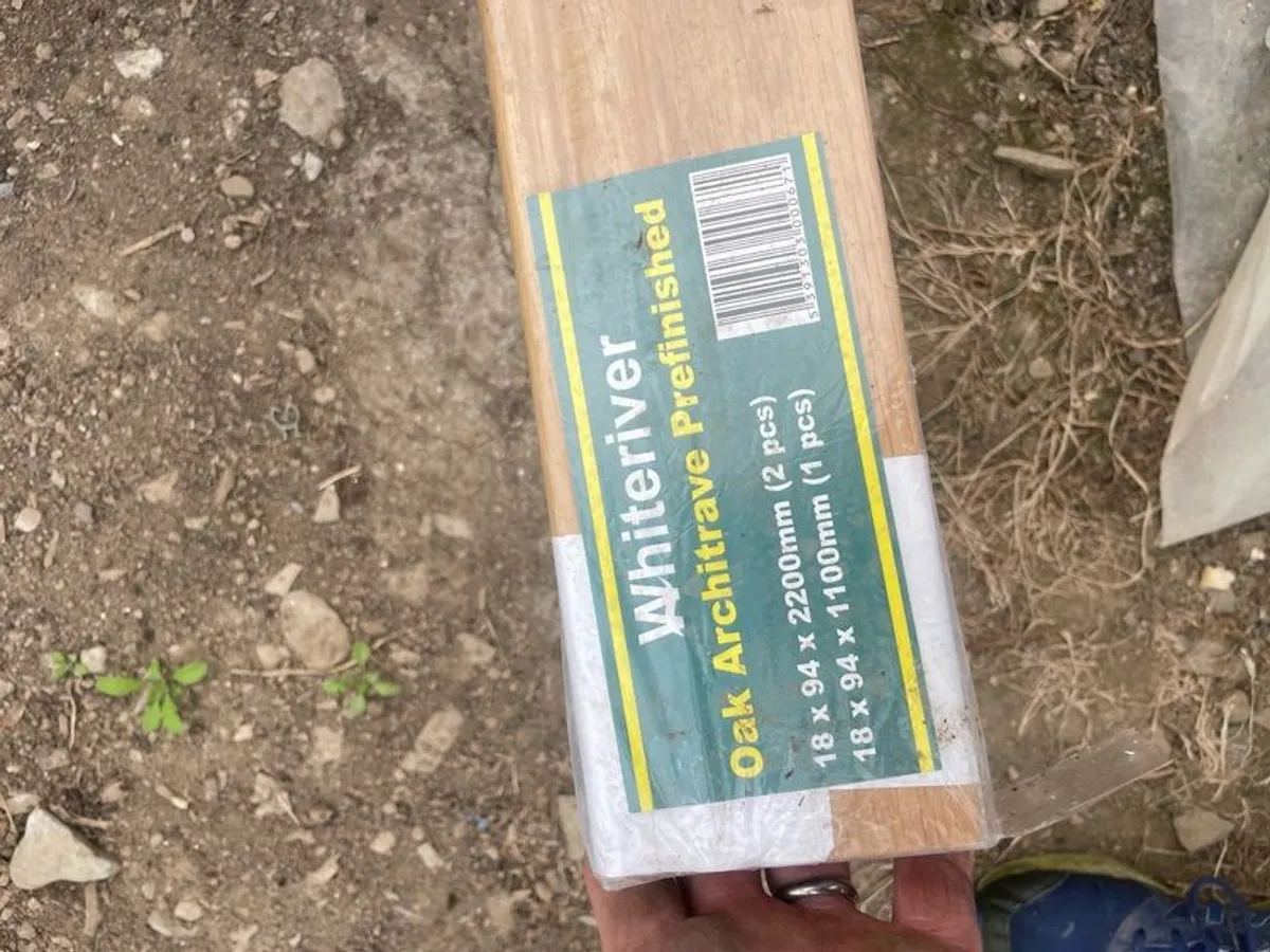 oak door frame and architraves - Image 2