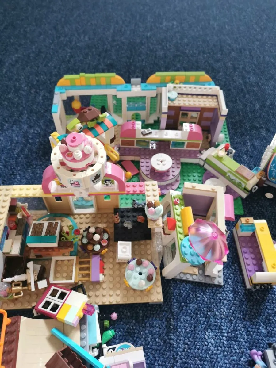 Selection of Lego Friends - Image 1