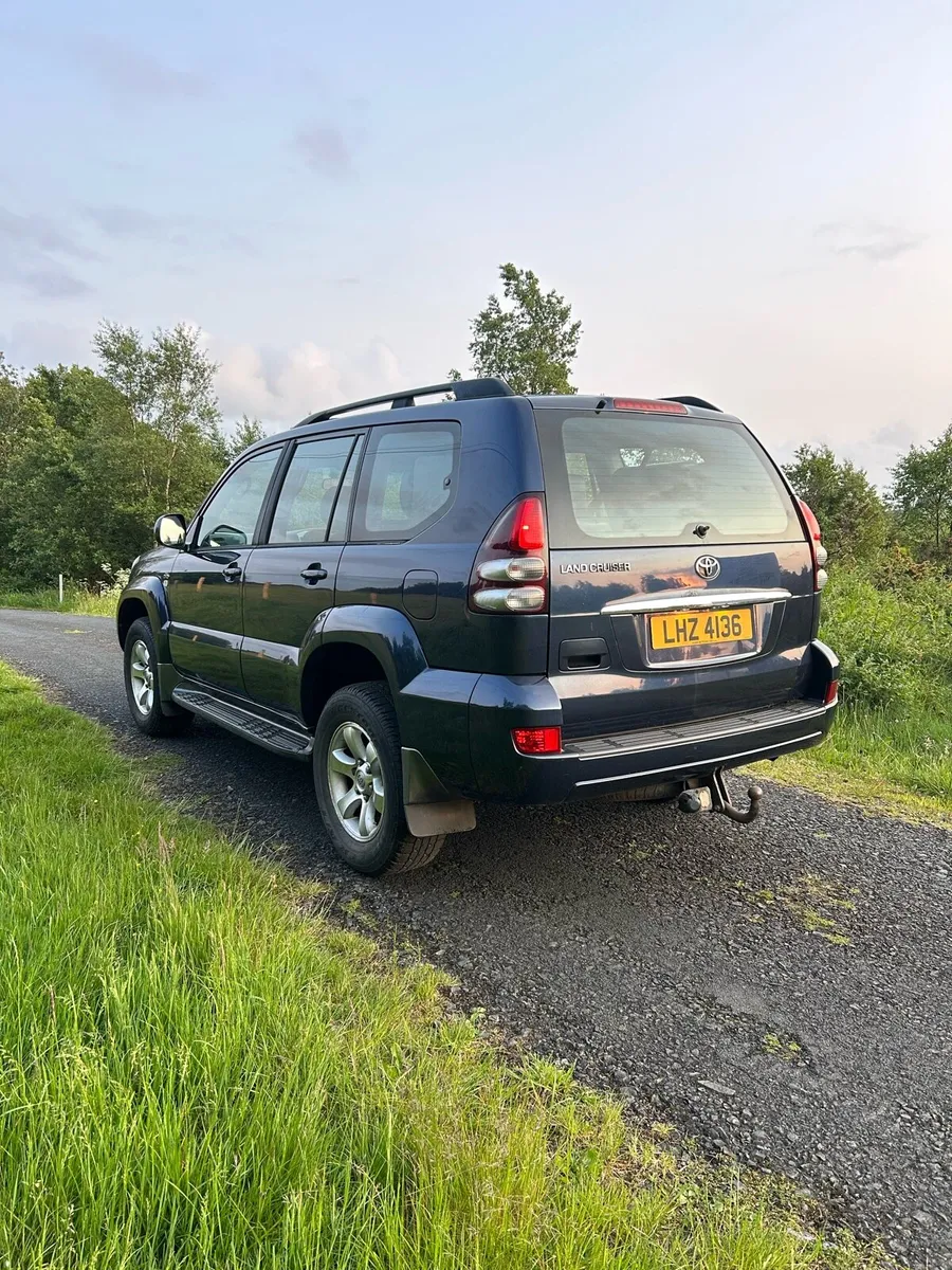 Toyota LandCruiser LC4 - Image 3