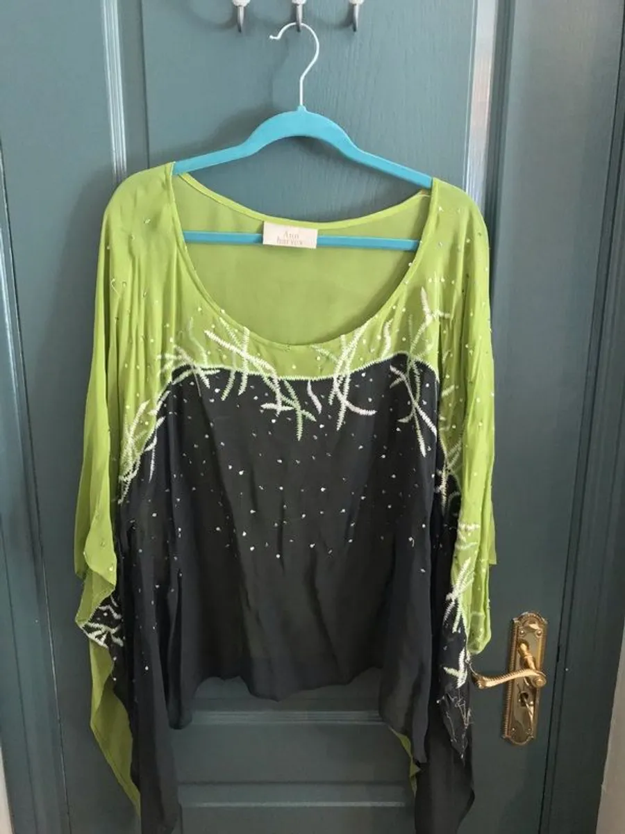 Ann Harvey sheer multi type fabric batwing top - Image 3