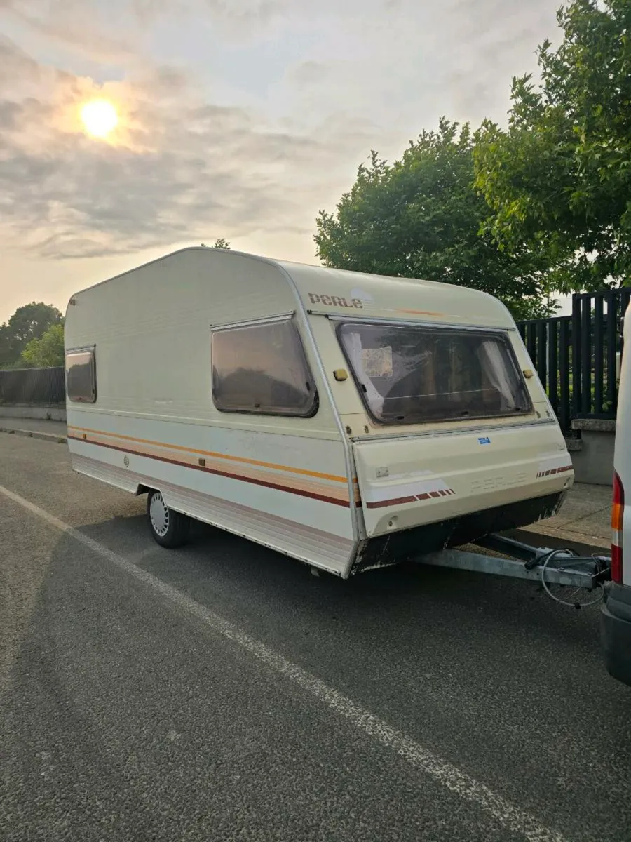 Caravan - Image 2