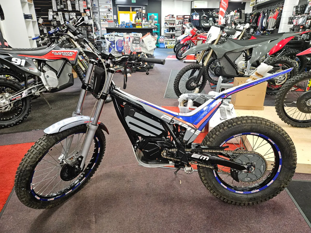 Emotion electric trials bike - Image 1