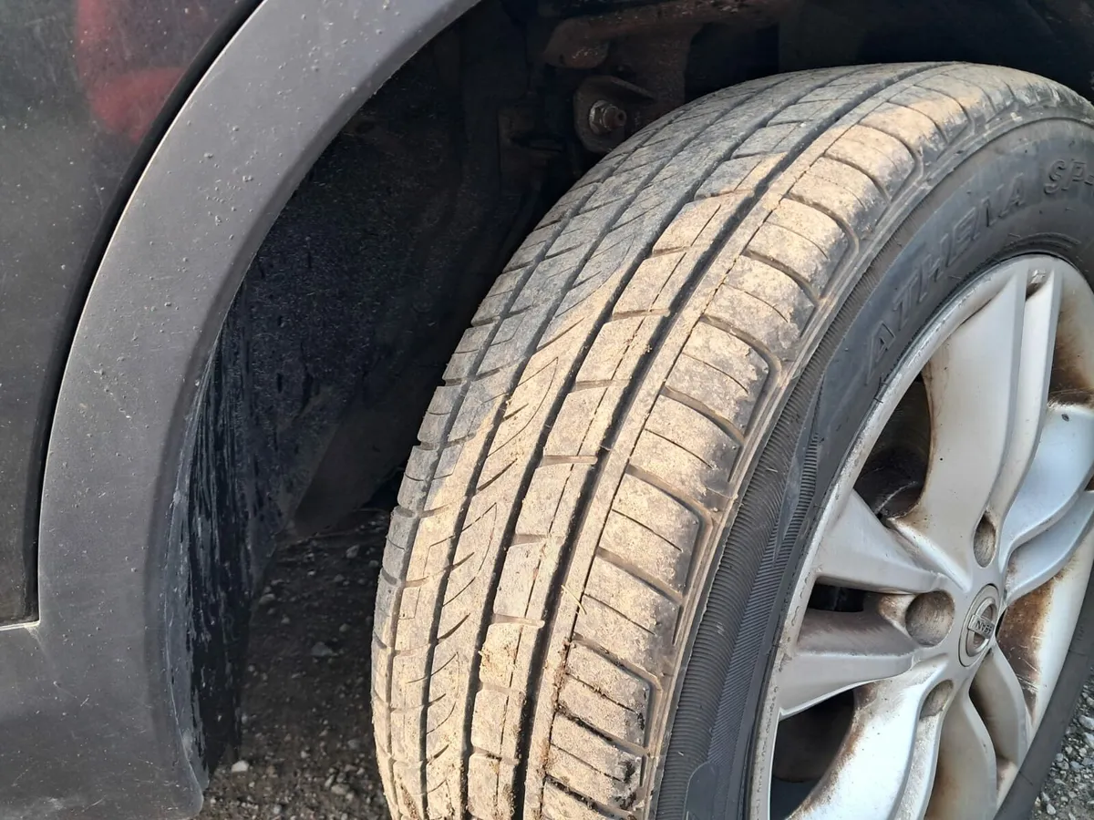 Nissan qashqai +2 - Image 3