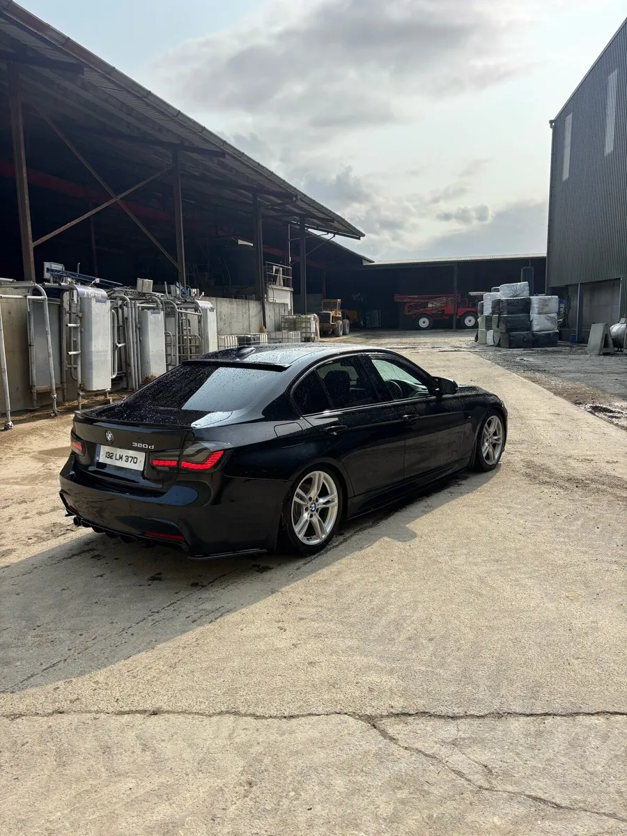BMW 320D F30 ORIGINAL MSPORT - Image 2