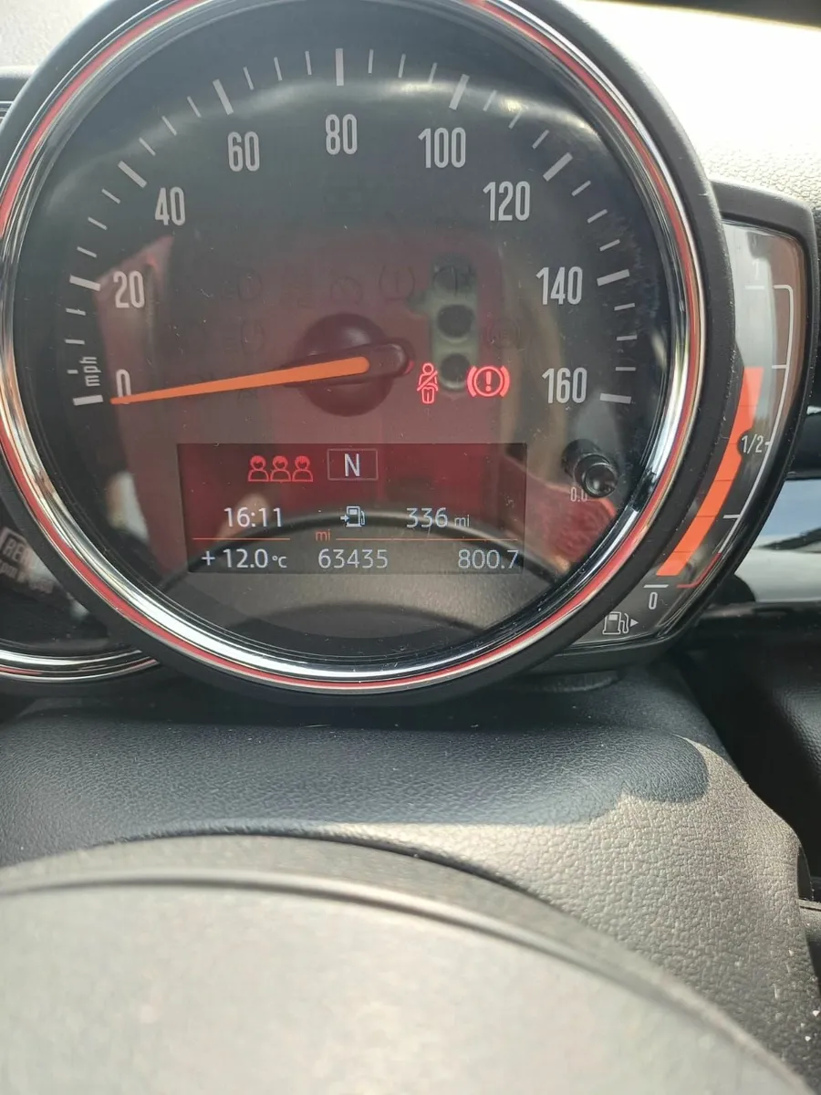 Mini Cooper 2018 - Image 3