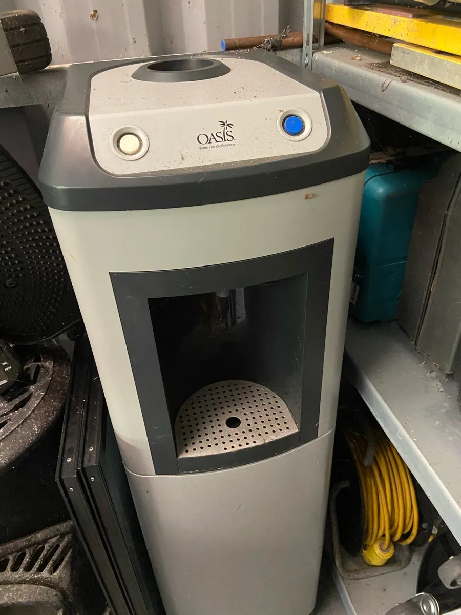 Water chiller - Image 1