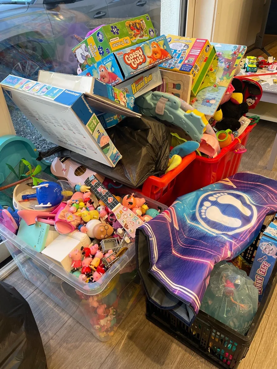 Toys - Image 2
