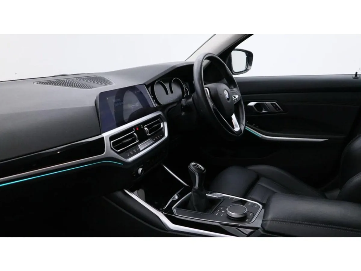 BMW 3 Series 2.0 318d Sport Saloon 4dr Diesel Man - Image 3