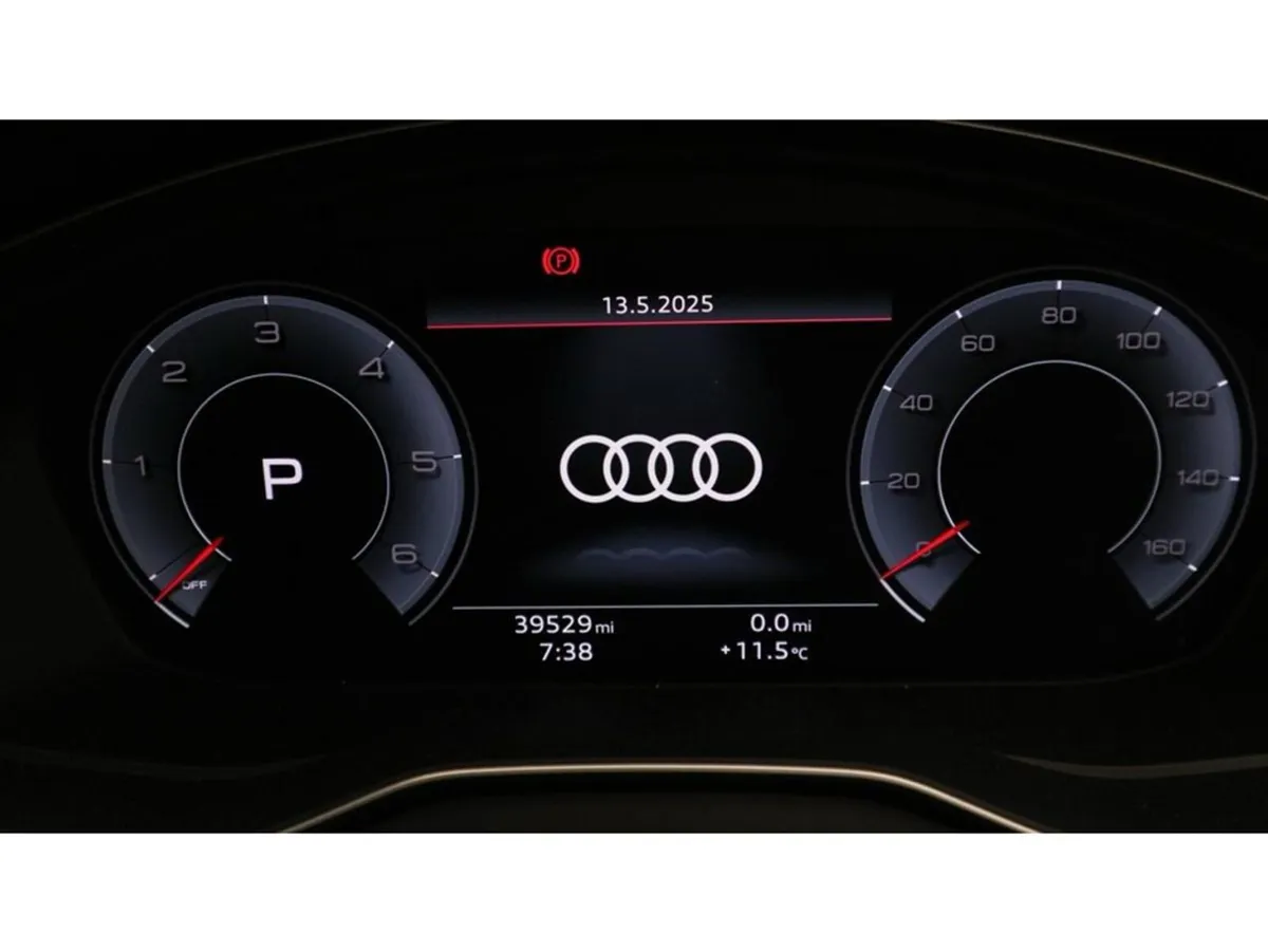 Audi Q5 2.0 TDI 40 S Line SUV 5dr Diesel S Tronic - Image 4
