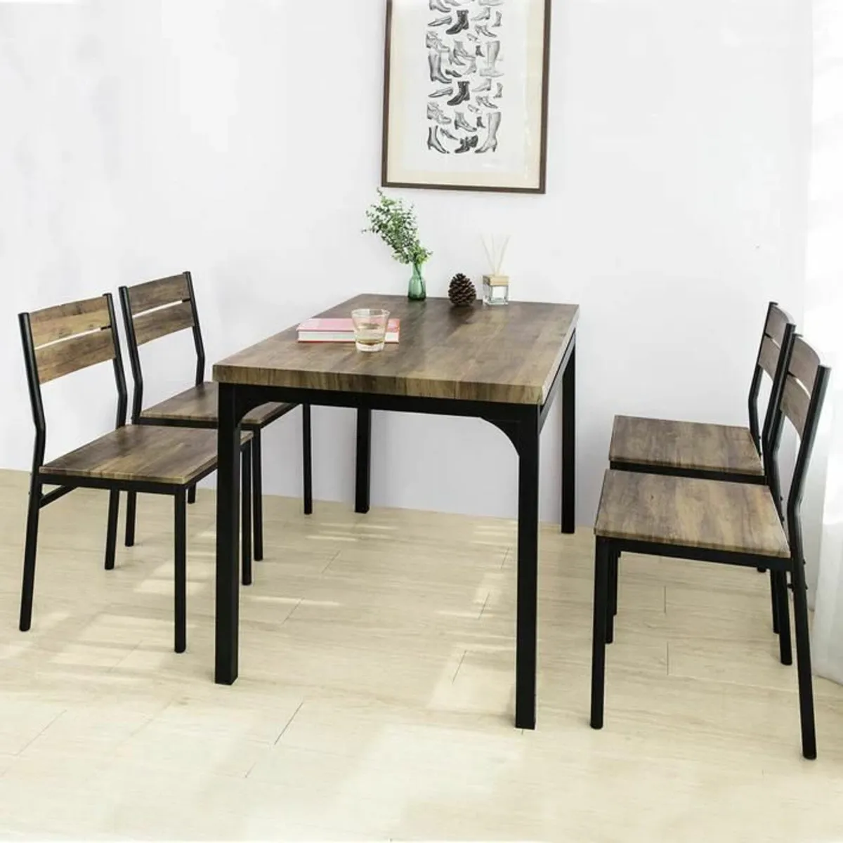 Dining table and 4 chairs - Image 1