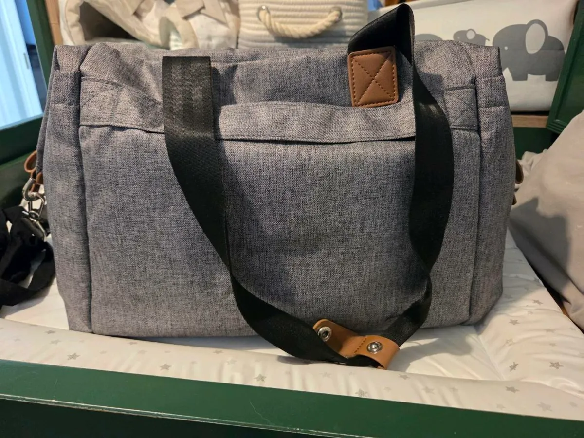 Baby changing bag - Image 2