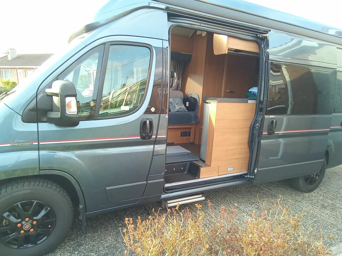 Auto -Trail V-Line 620 . - Image 1