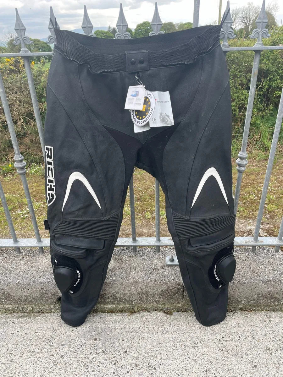 Motorbike gear - Image 1