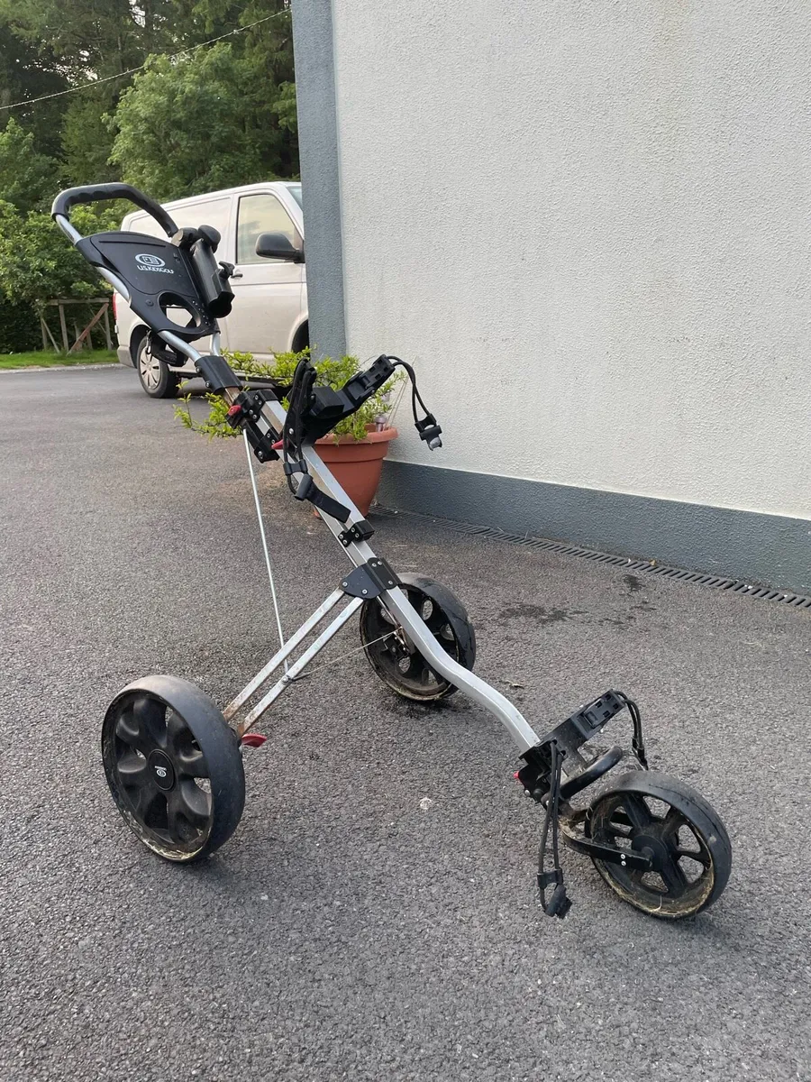 Golf trolley - Image 1