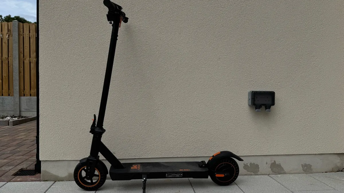 Kukirin S1 Max e-scooter (USED ONCE FOR REVIEW) - Image 3