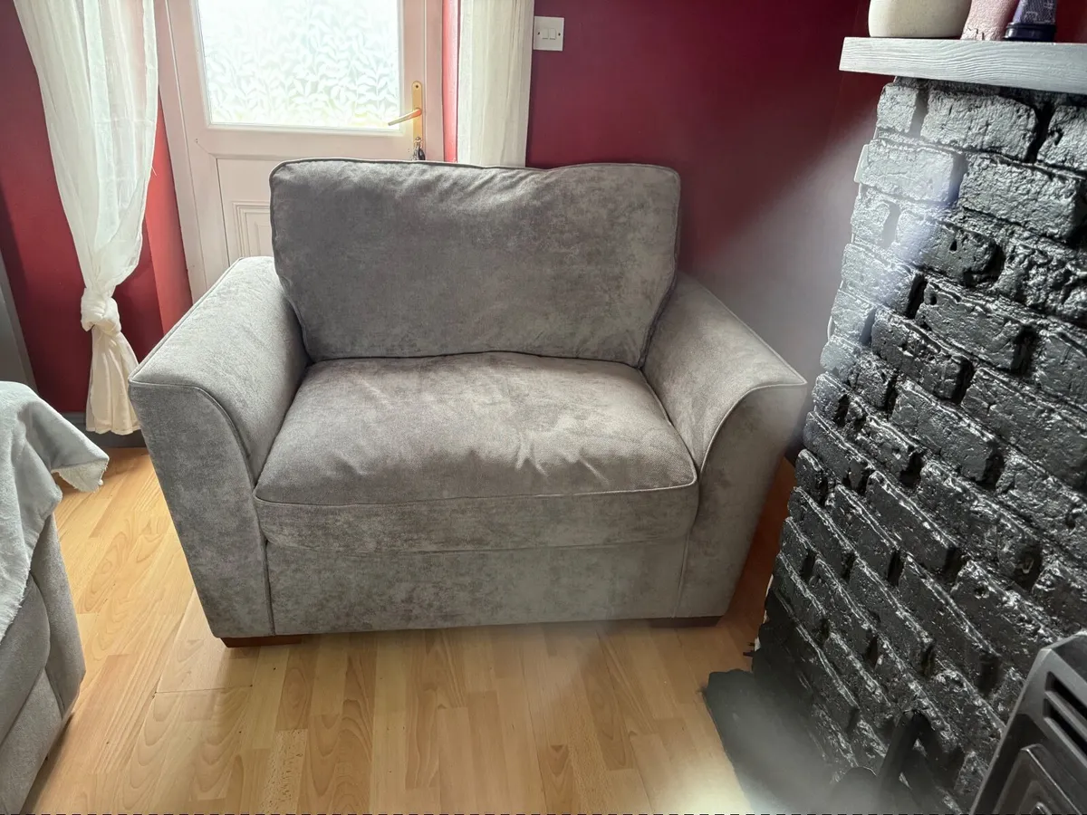 Cuddle chair - Image 2