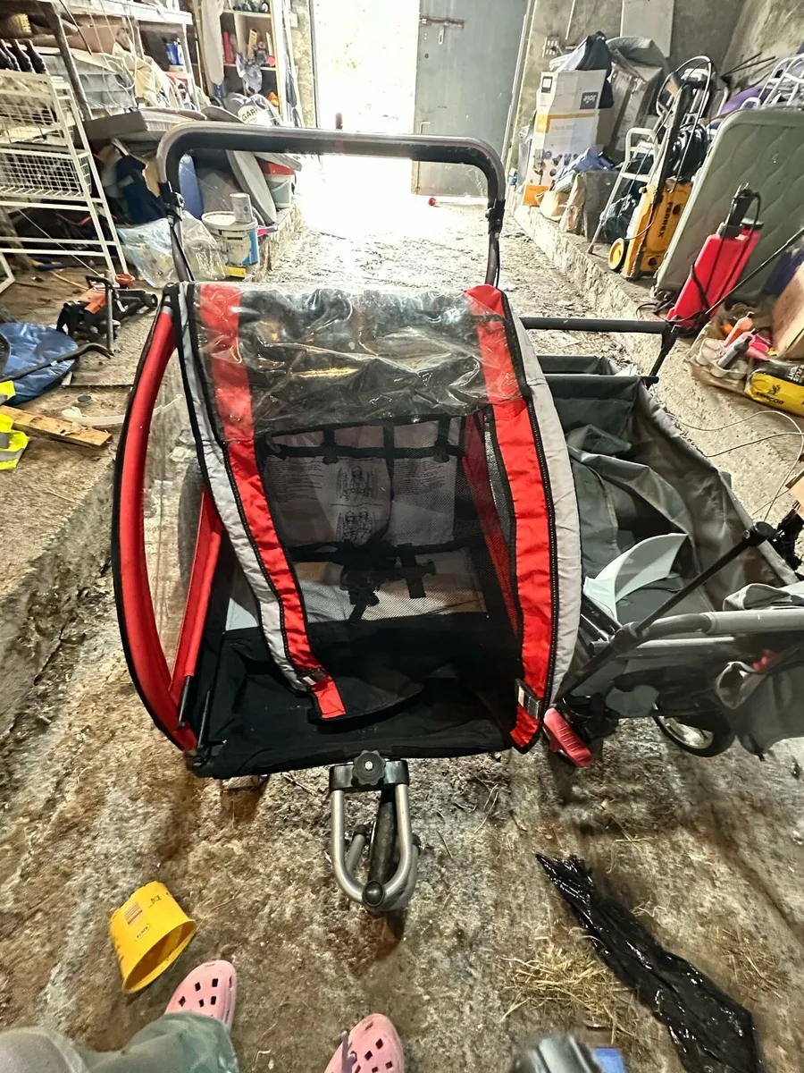 Bike carrier can be pulled along bike or pushed on - Image 1