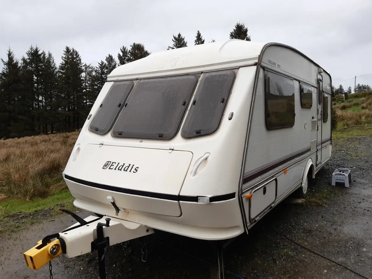 caravan - Image 1