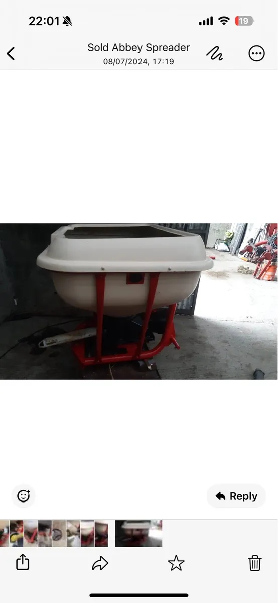 Fertiliser sower - Image 1