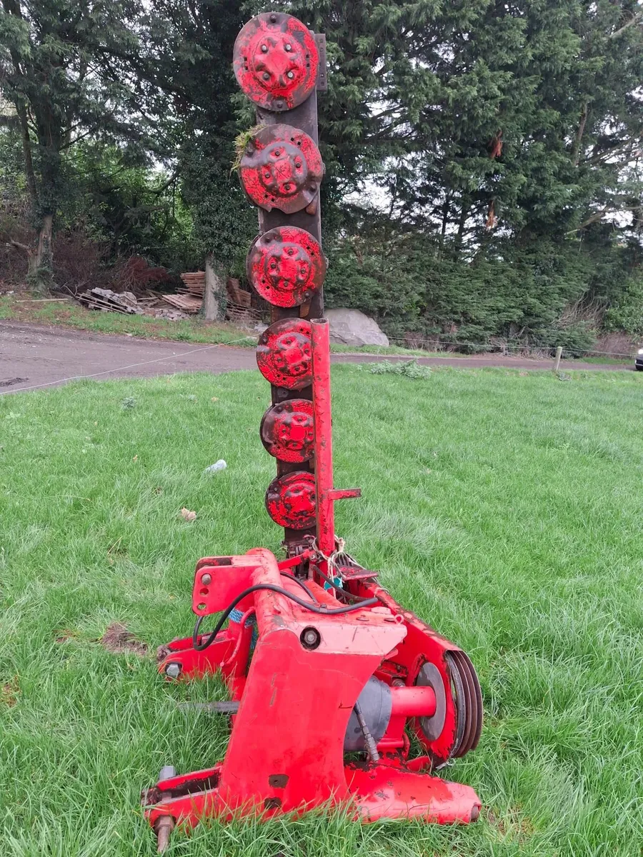 Topper - Image 1