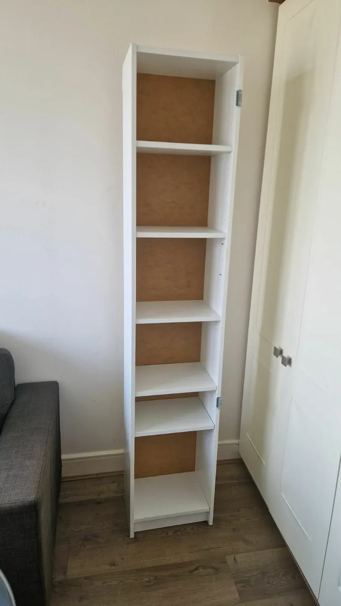 White cabinet - Image 2