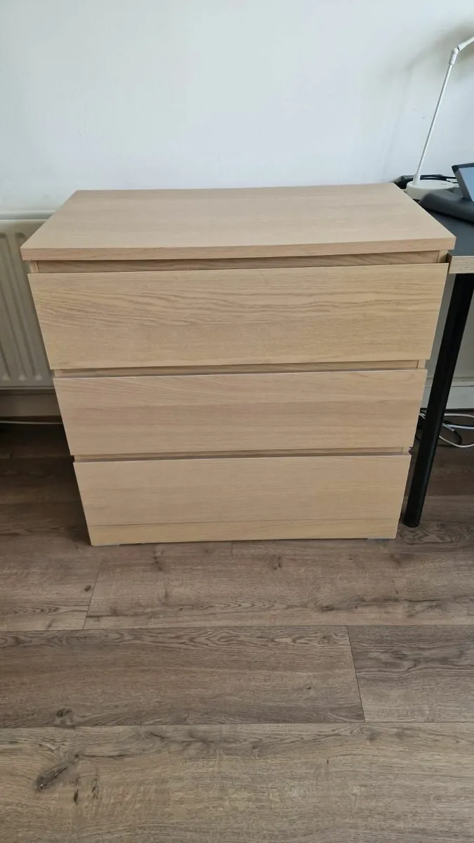 Chest of drawers IKEA - MALM - Image 1
