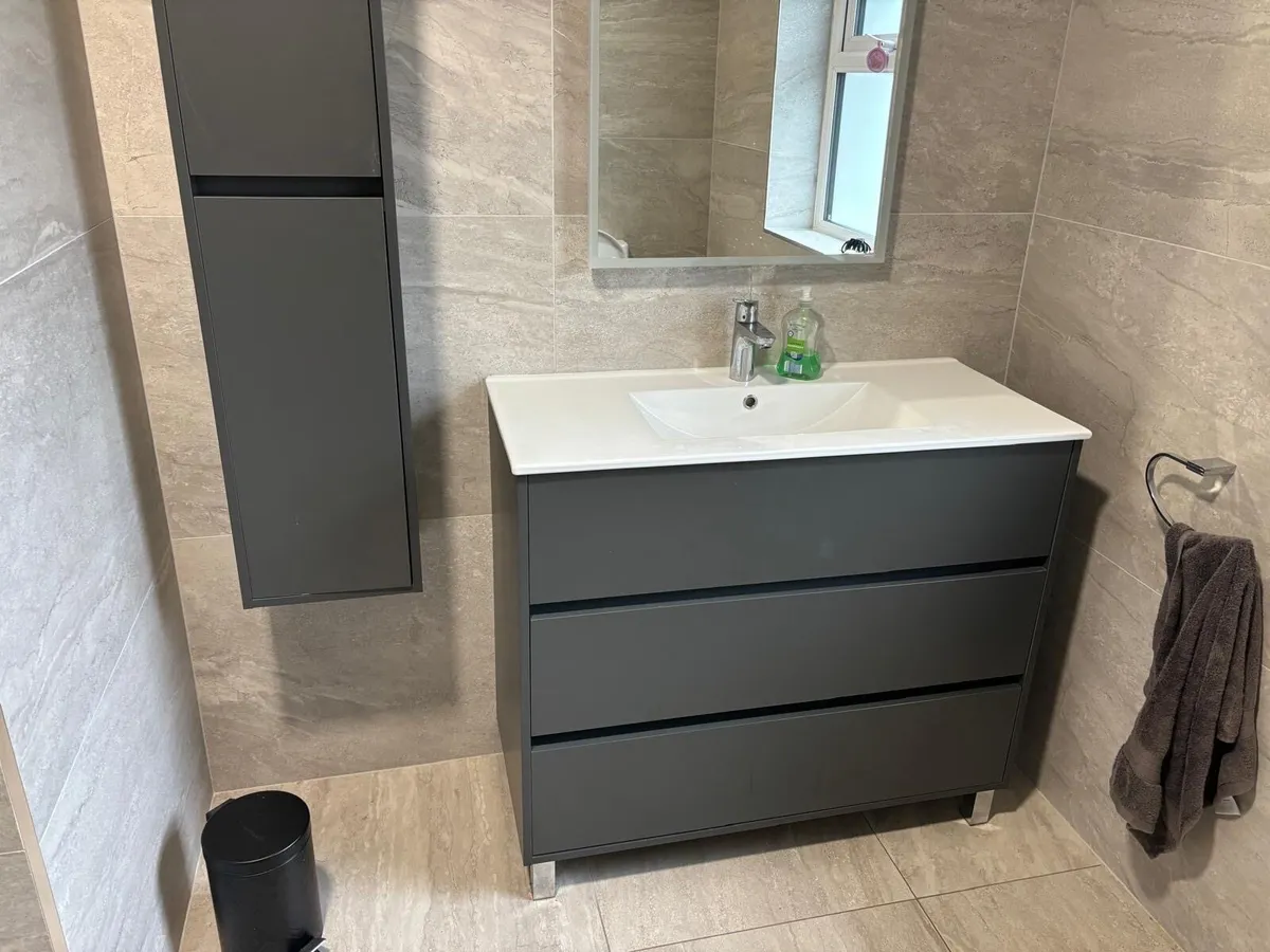 Bathroom Vanity sink and tap