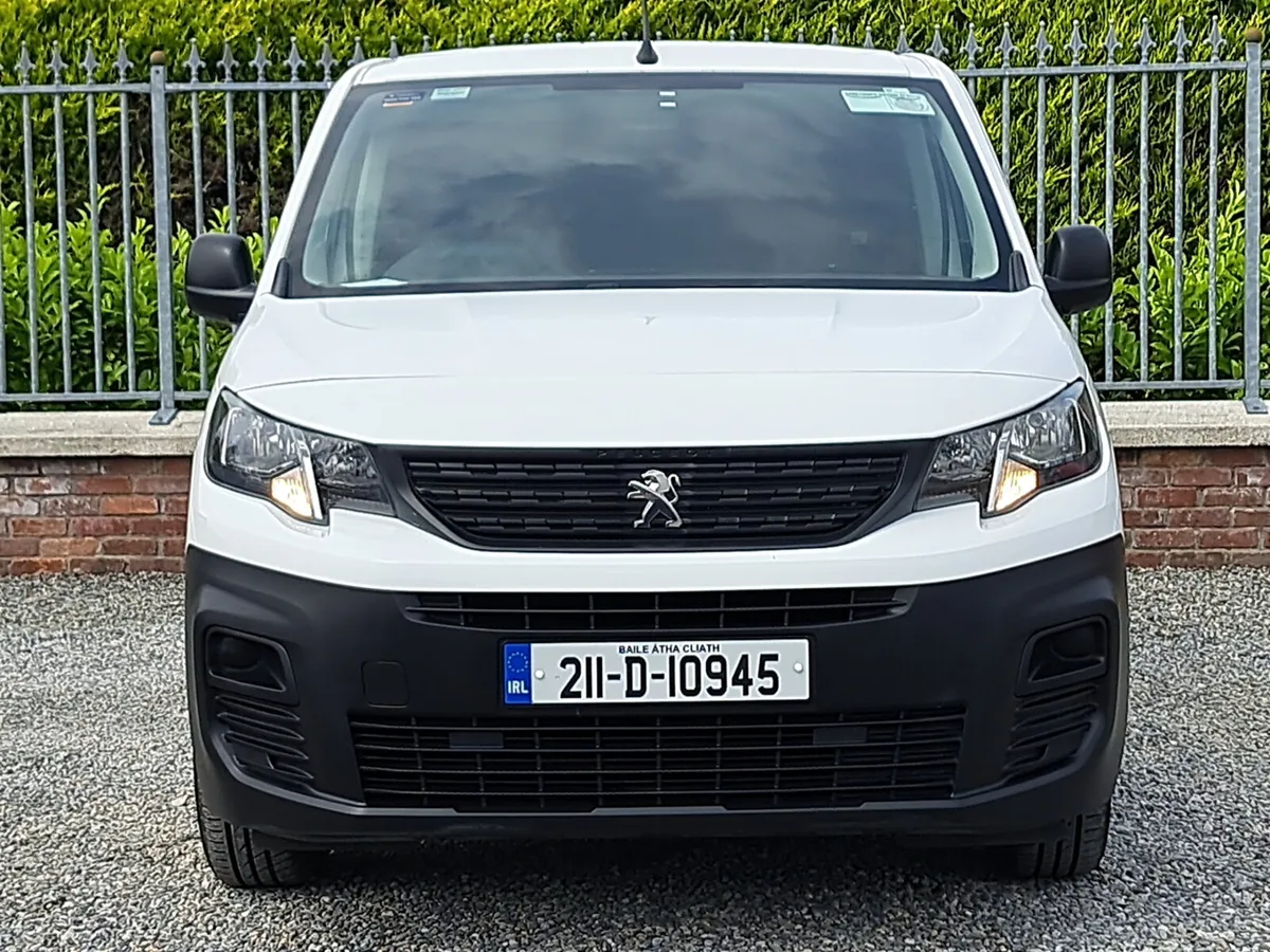 Peugeot Partner Panel Van 1.5 Diesel with 3 seats - Image 1