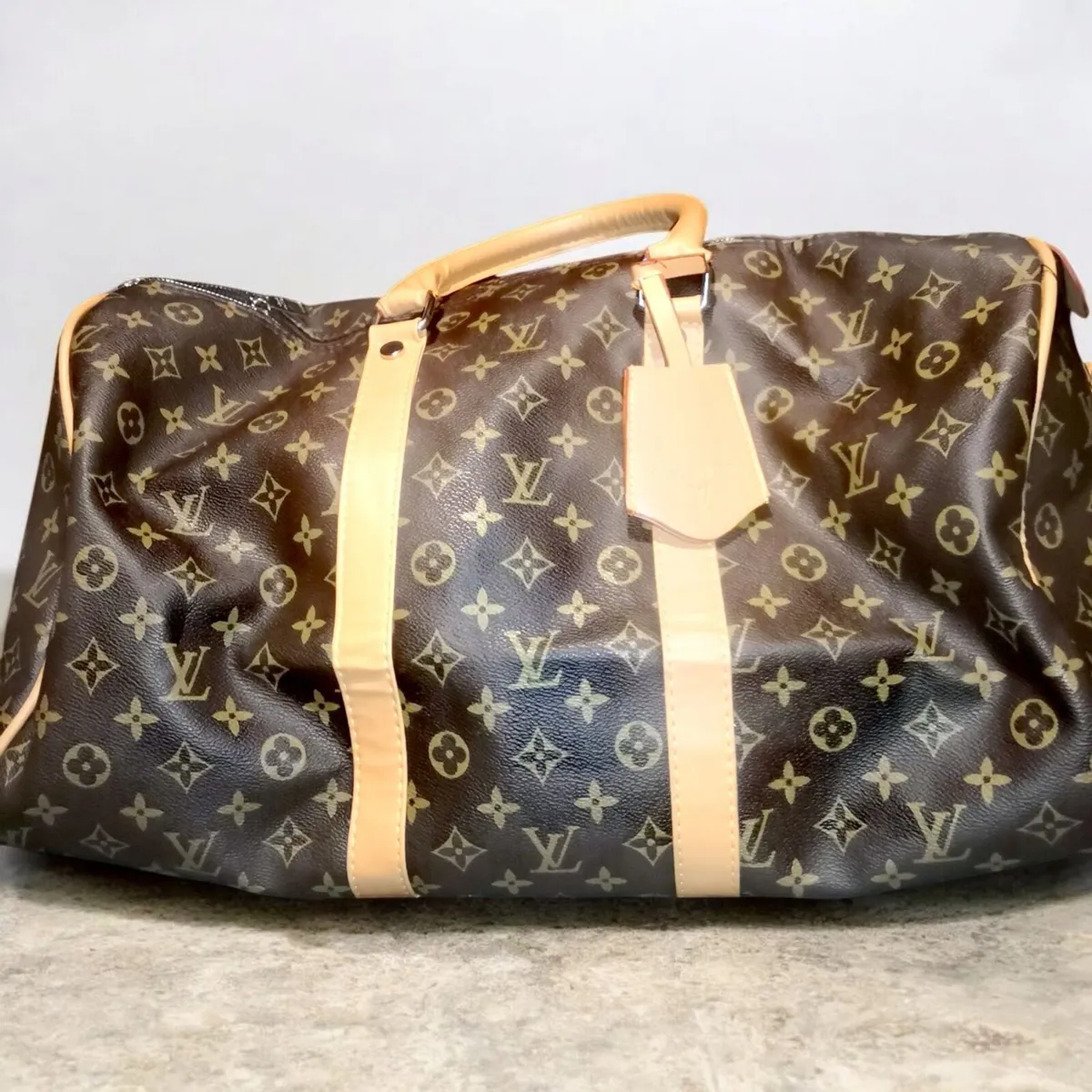 Unused large weekender bag - Image 1